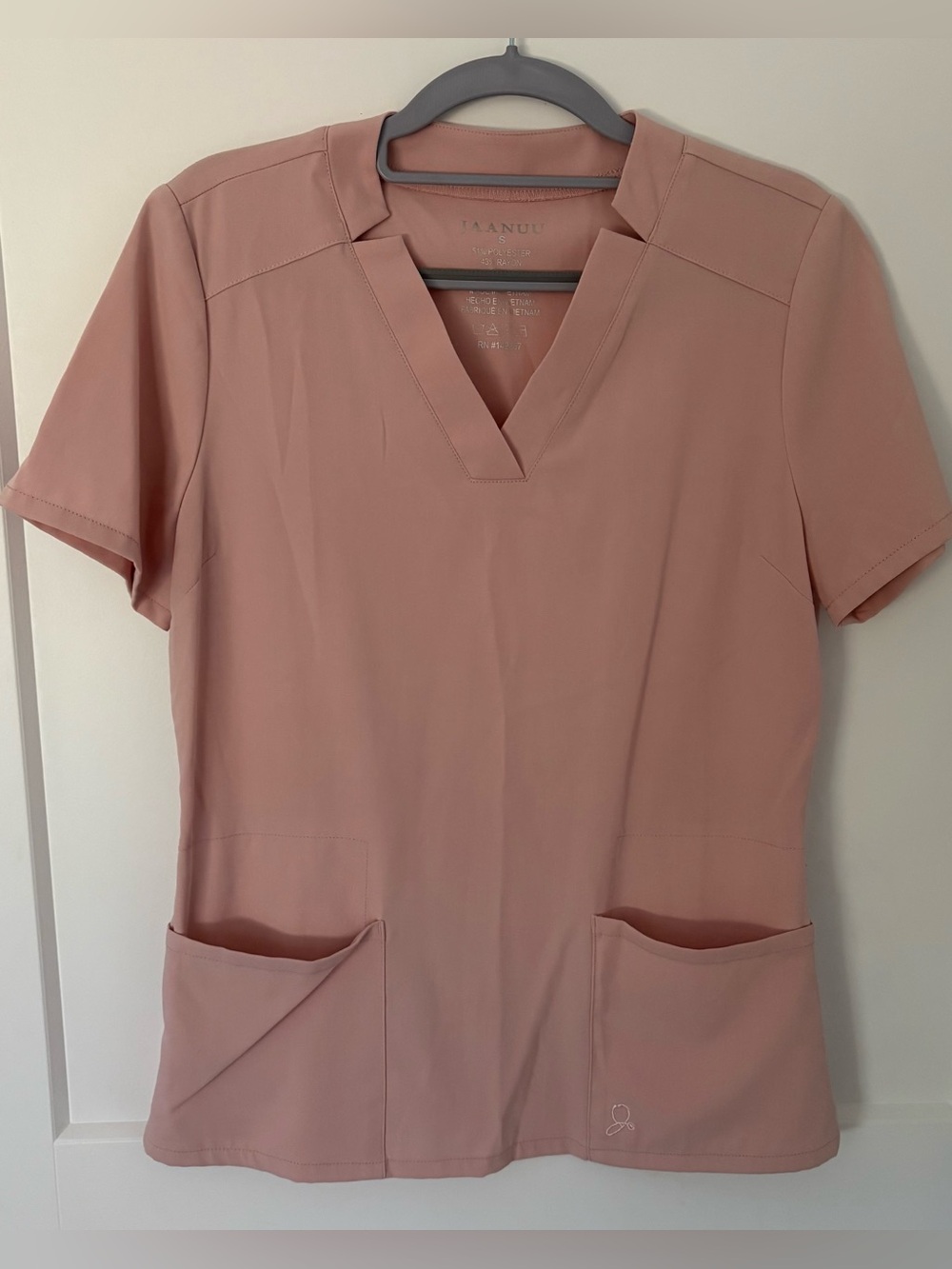 ✨ Jaanuu Blush Pink Scrub Set - V-Neck Top & Cargo Jogger Pants - Size Small ✨